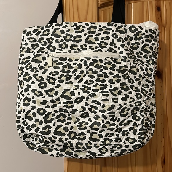 Aloha Collection Day Tripper zippered tote bag - Picture 5 of 5